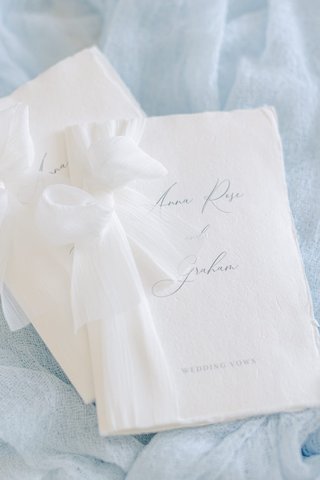 Minimalist wedding inspiration at Hospitalet Beach, Narbonne Plage
