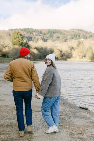 Authentic maternity photoshoot near Carcassonne