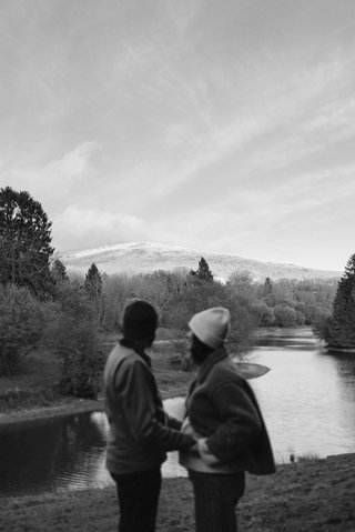 Séance maternité hivernale dans l’Aude