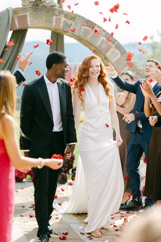 An Intimate Ceremony in the Spanish Mountains An Intimate Ceremony in the Spanish Mountains