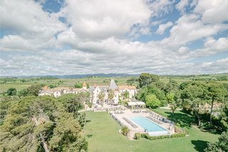 Mariage dans les vignes du Languedoc au Chateau St Pierre de Serjac Mariage dans les vignes du Languedoc au Chateau St Pierre de Serjac